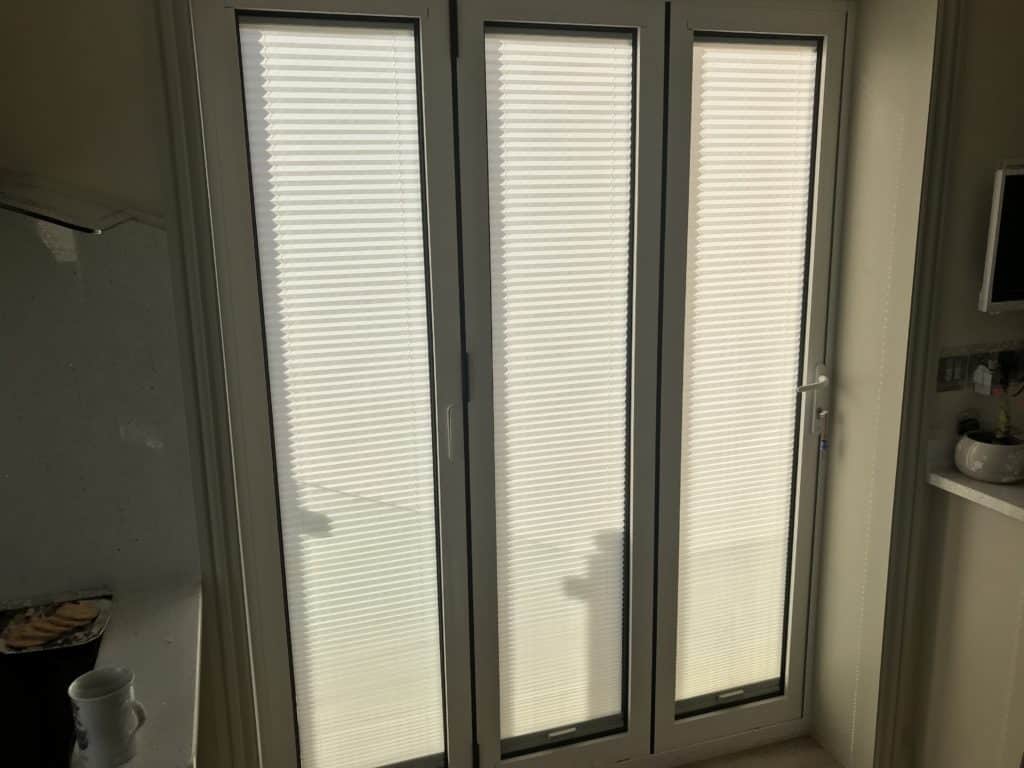 pleated-integral-blinds