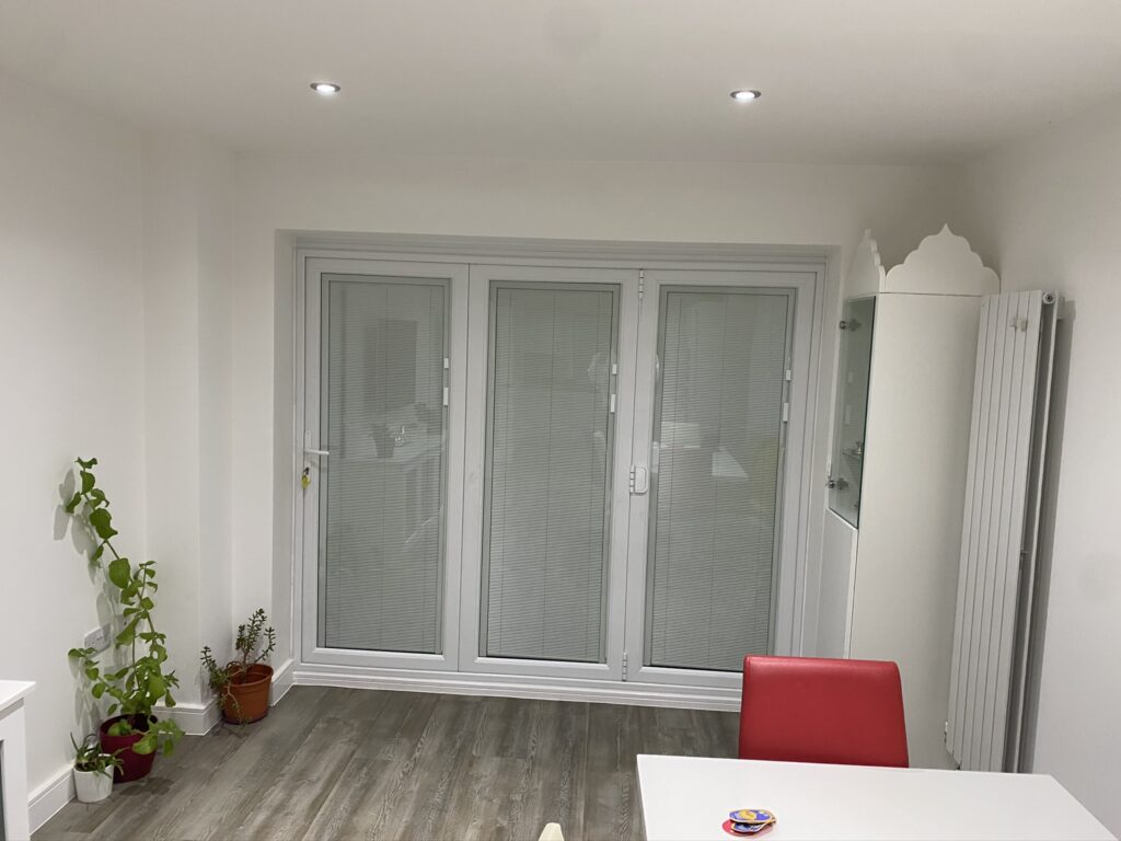 exterior-door-blinds-inside