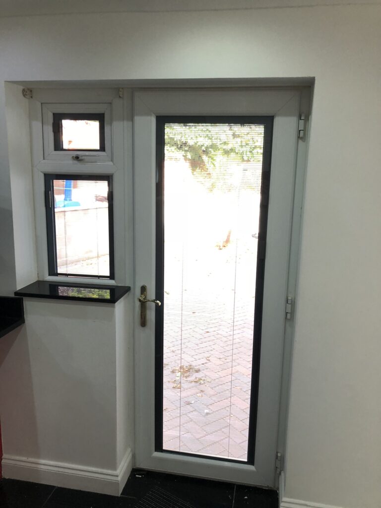 exterior-door-blinds-inside