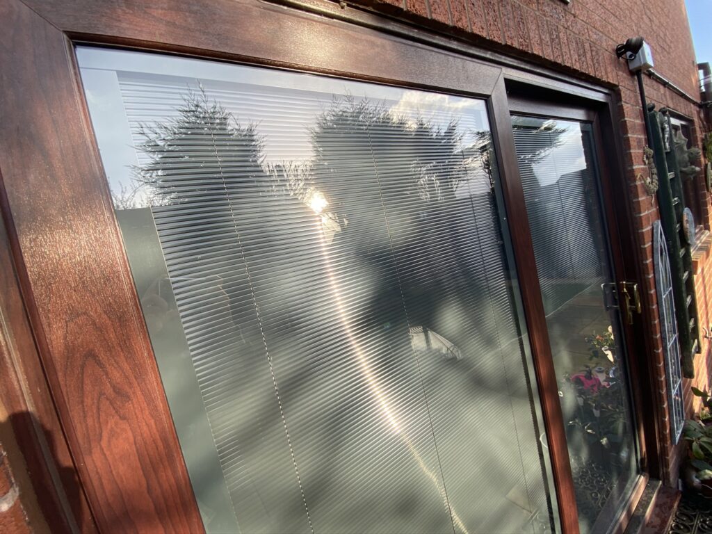 exterior-door-with-blinds-in-glass