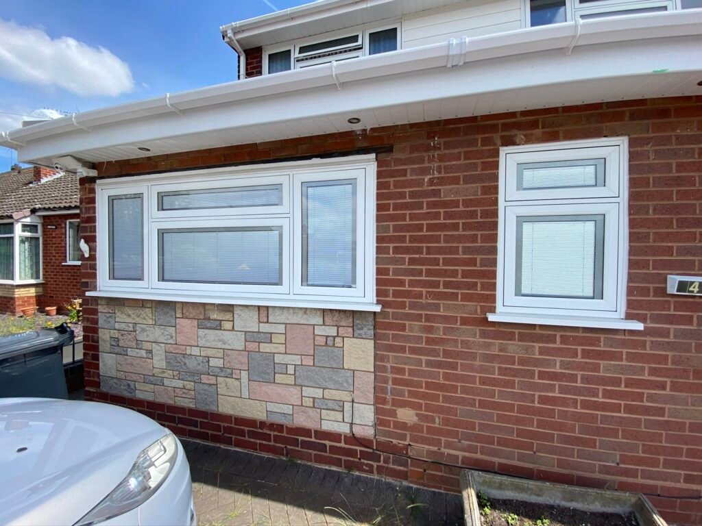 bathroom-window-with-built-in-blinds-3-1024x768 (1)